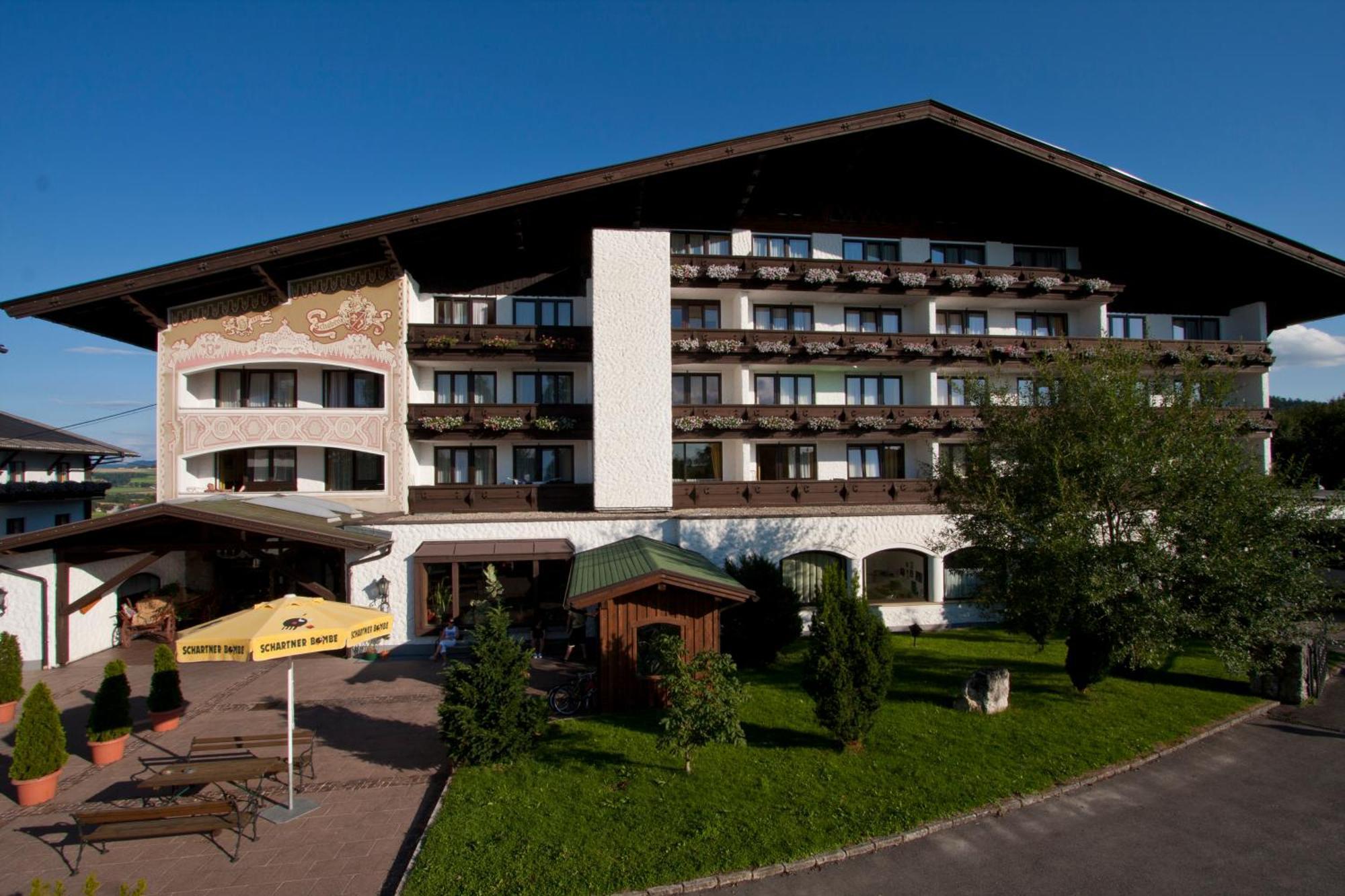 Hotel Lohninger-Schober Санкт-Георген-им-Аттергау Экстерьер фото
