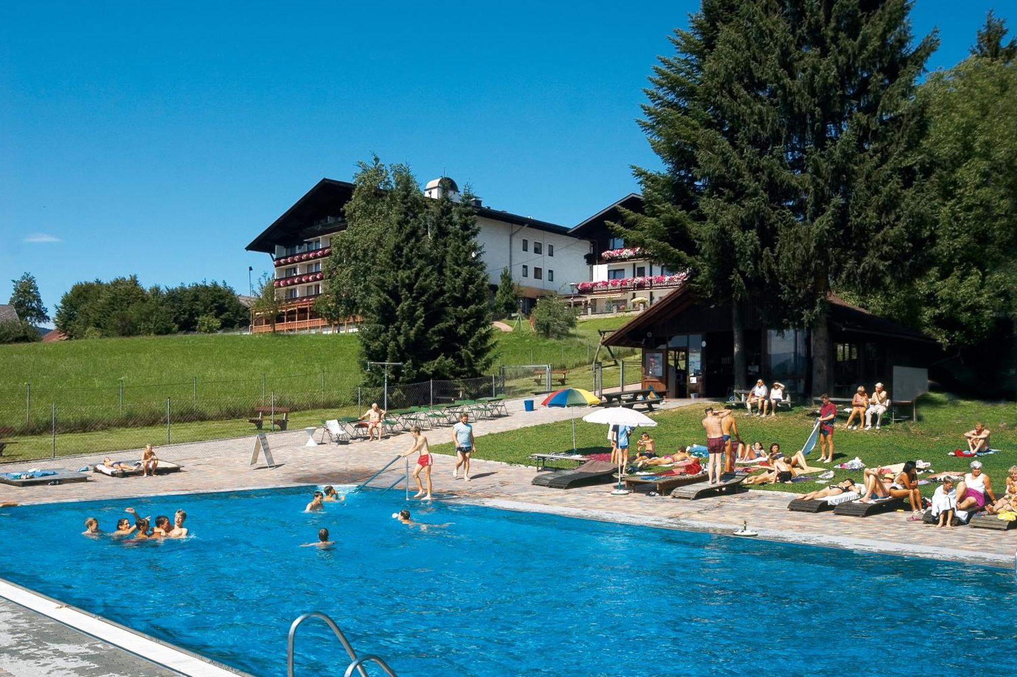 Hotel Lohninger-Schober Санкт-Георген-им-Аттергау Экстерьер фото