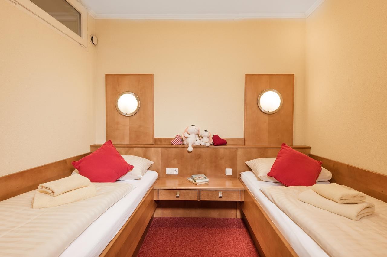 Hotel Lohninger-Schober Санкт-Георген-им-Аттергау Экстерьер фото